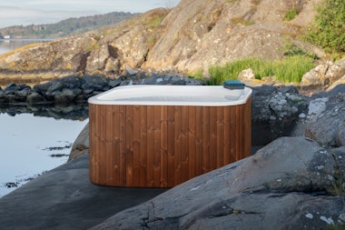 Hottub Elegante