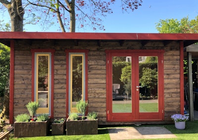 Det perfekte tiny house-fristed ved vandet i vores egen have.