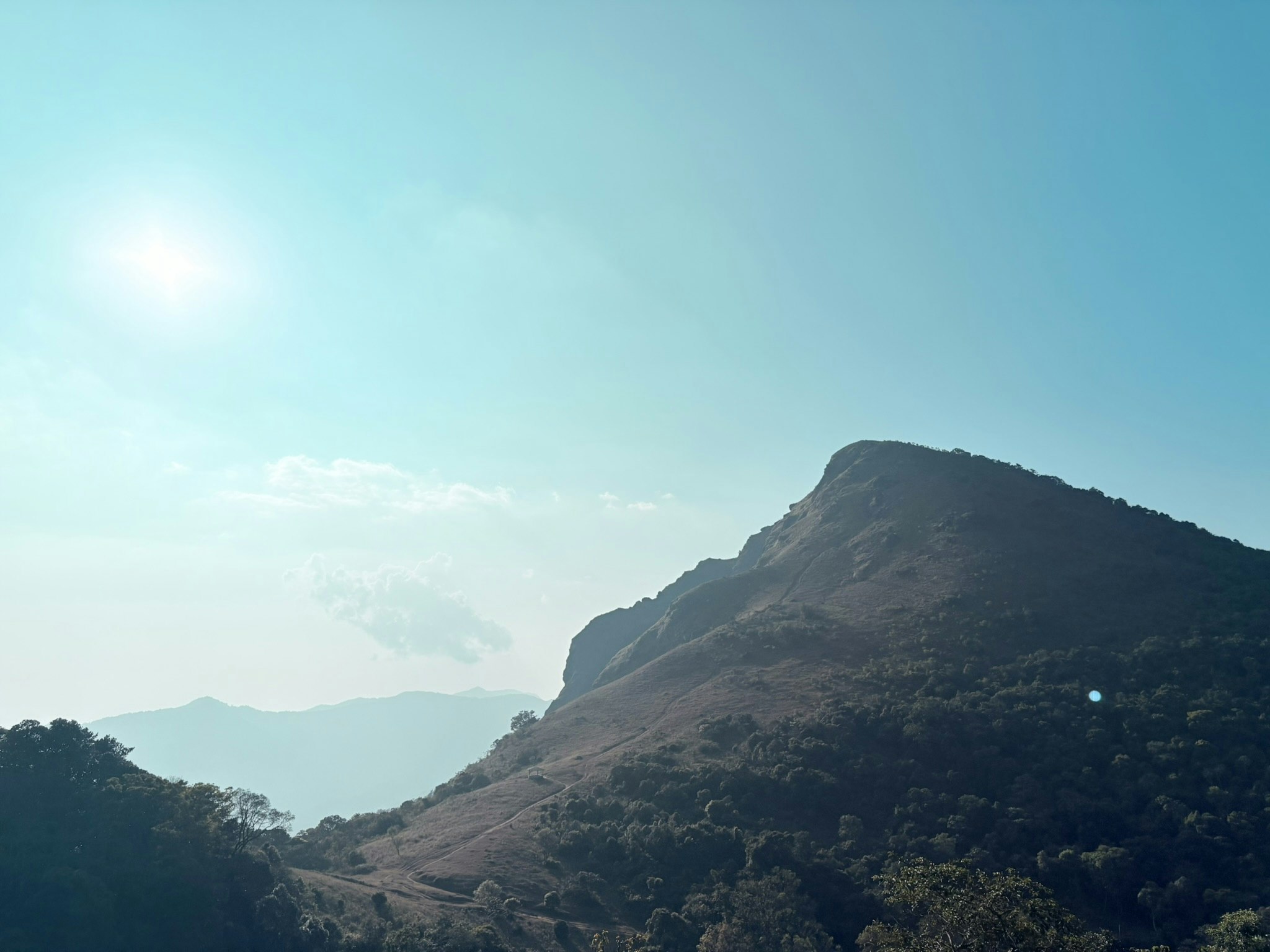 tadyandamol hills, ISO 32, f1.6, 1/18000s