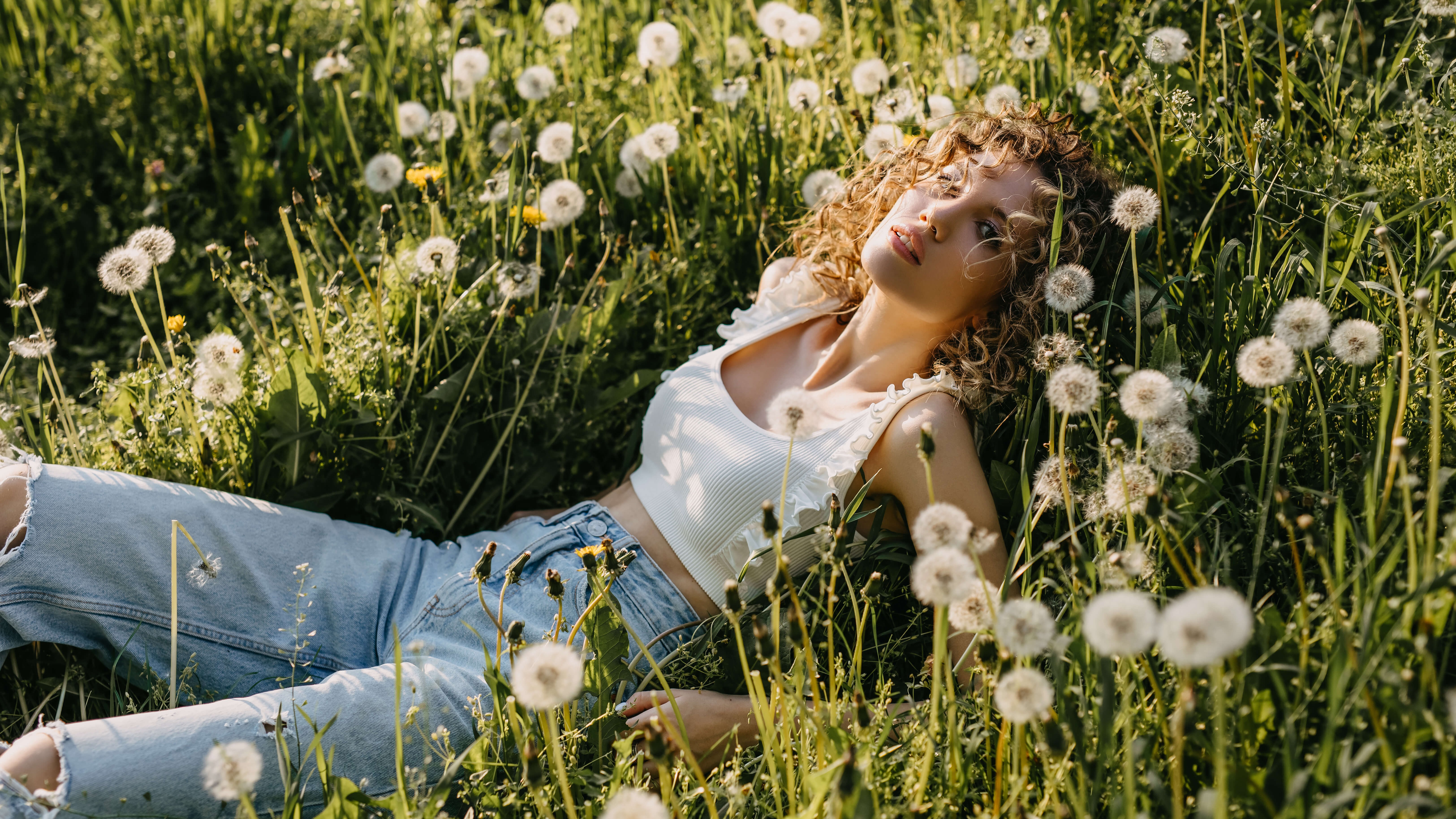 4 Questions To Ask Yourself After A Breakup To Help You Move On And