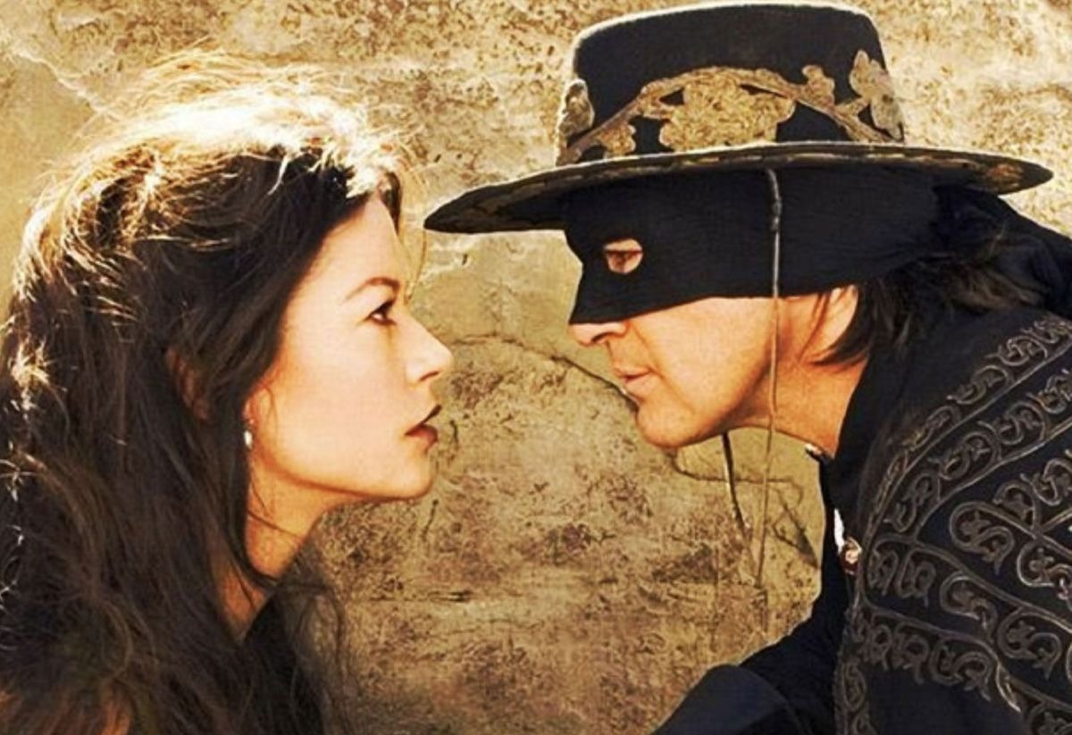 The Mask Of Zorro Sword Scene Of Zorro And Elena Zorro And Elena From 'The Mask Of Zorro' Are Total Couple Goals | Evie