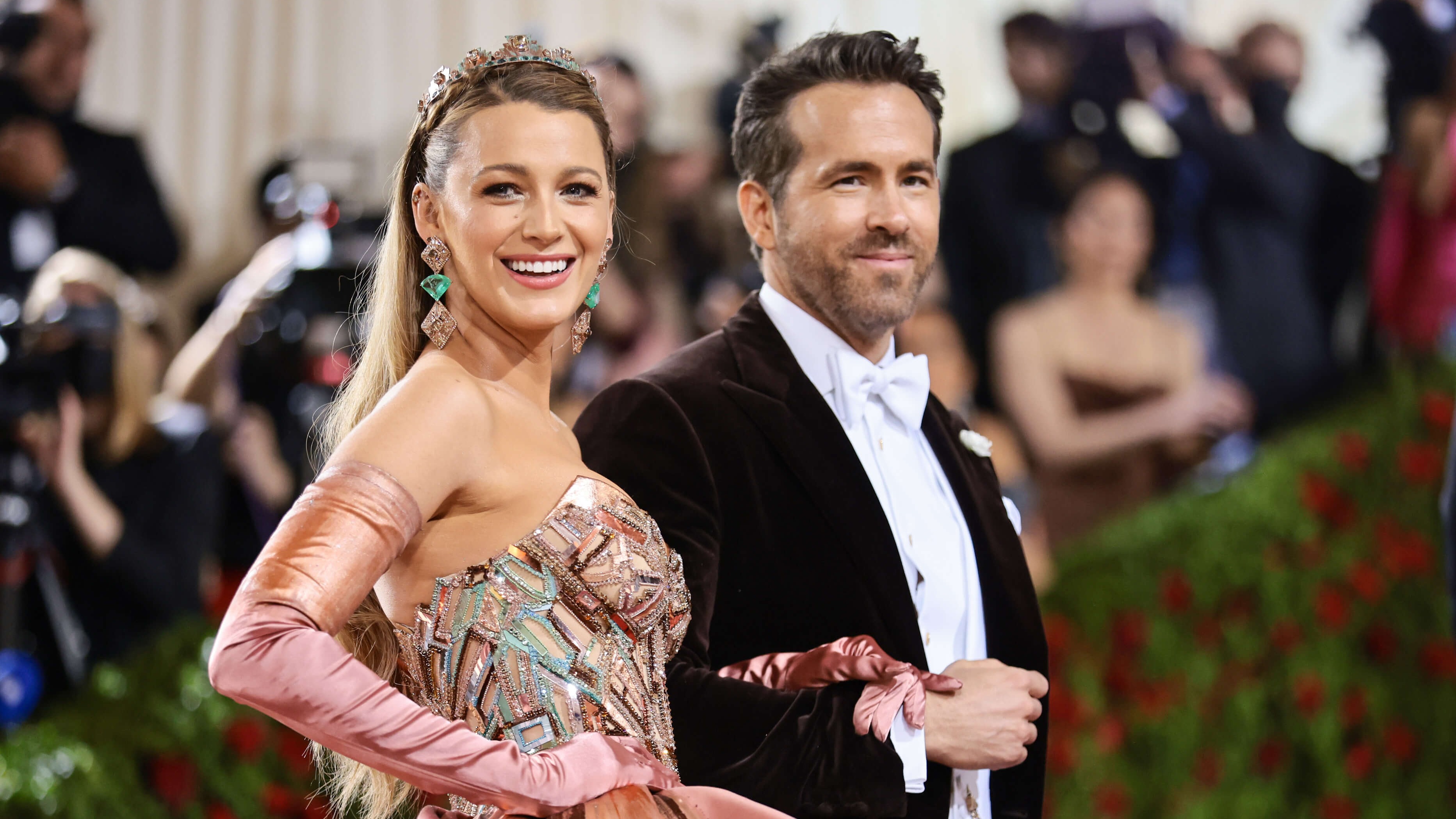 Blake Lively's Makeup Artist Reveals The Products He Used To Create Her  Look For The Met Gala | Evie Magazine, image size:3730x2098