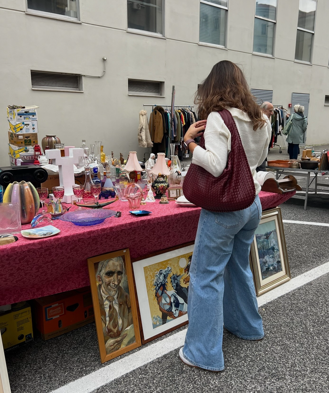 I’m A Professional Thrifter: Here Are 15 Items I'll Never Buy