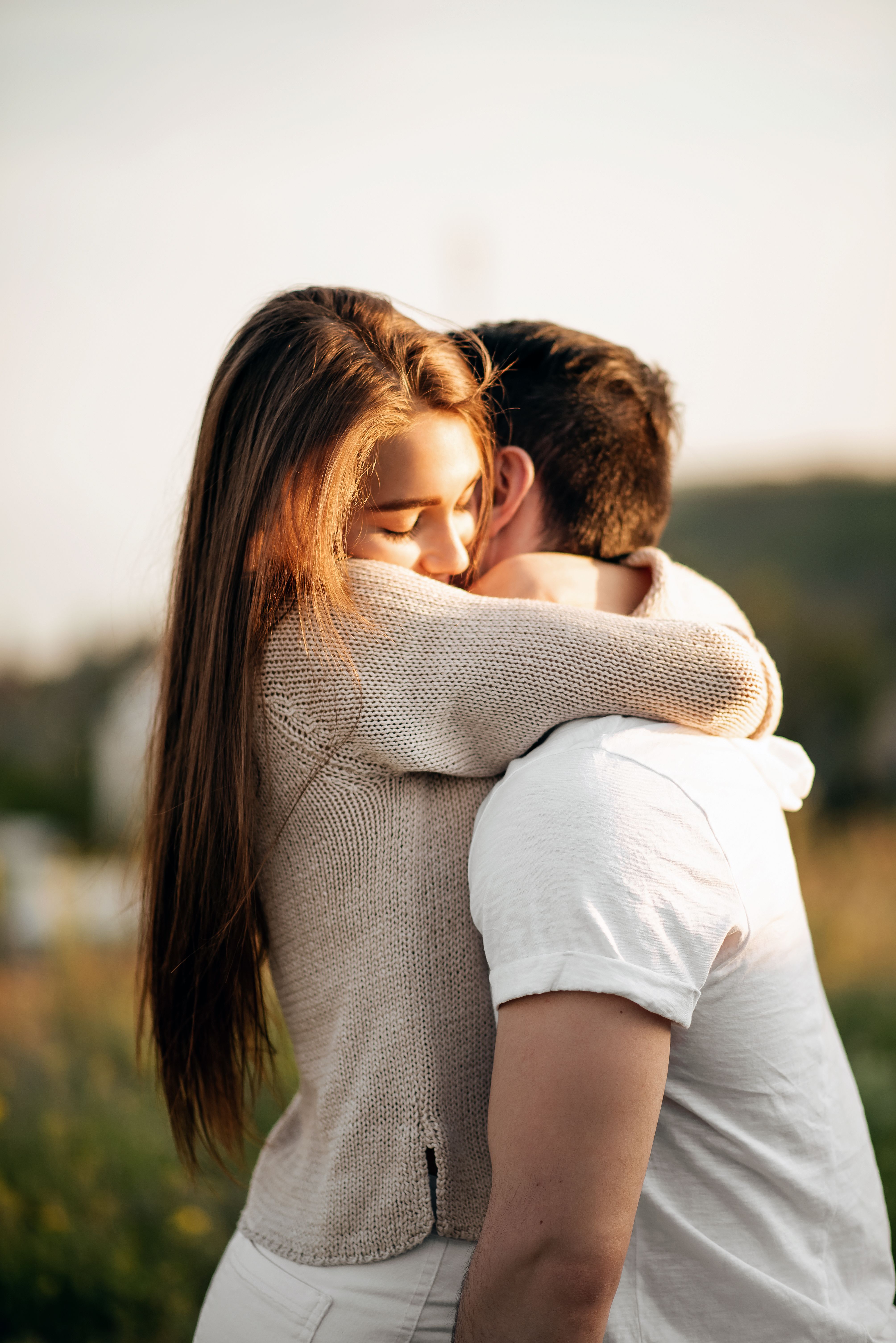 15 Conversation Starters That Bring Couples Closer