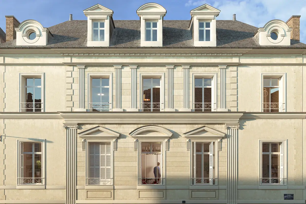 Façade en pierre de taille d'un immeuble de prestige restauré pour un investissement locatif en loi Malraux dans un secteur sauvegardé SPR.