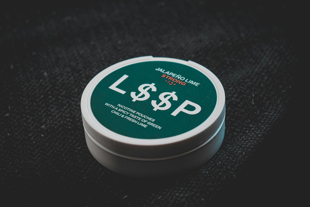Photo by <a href="https://unsplash.com/@calitore?utm_content=creditCopyText&utm_medium=referral&utm_source=unsplash">CALITORE</a> on <a href="https://unsplash.com/photos/a-white-container-with-a-green-label-on-it-K5P84luYcGg?utm_content=creditCopyText&utm_medium=referral&utm_source=unsplash">Unsplash</a>