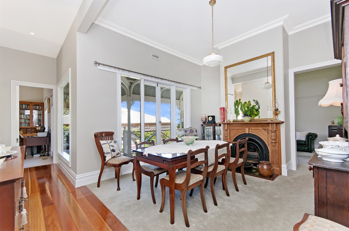 Image of dining room