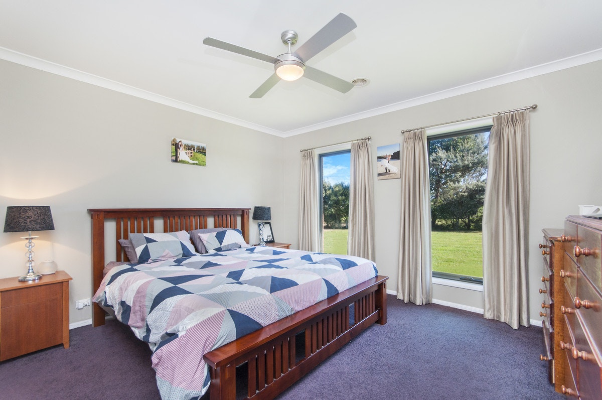 Image of ceiling fan