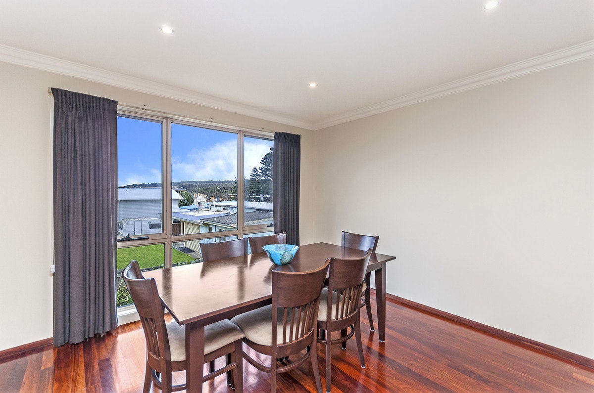 Image of dining room