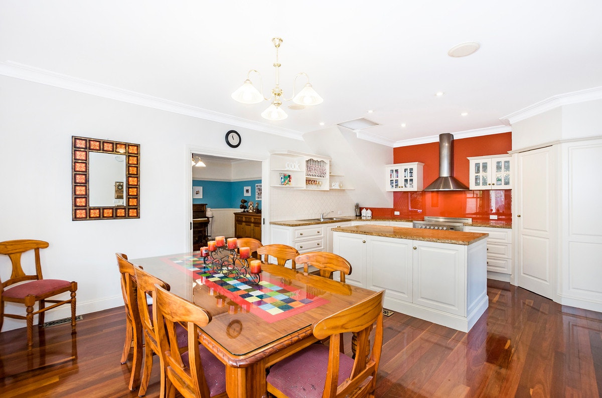Image of dining room