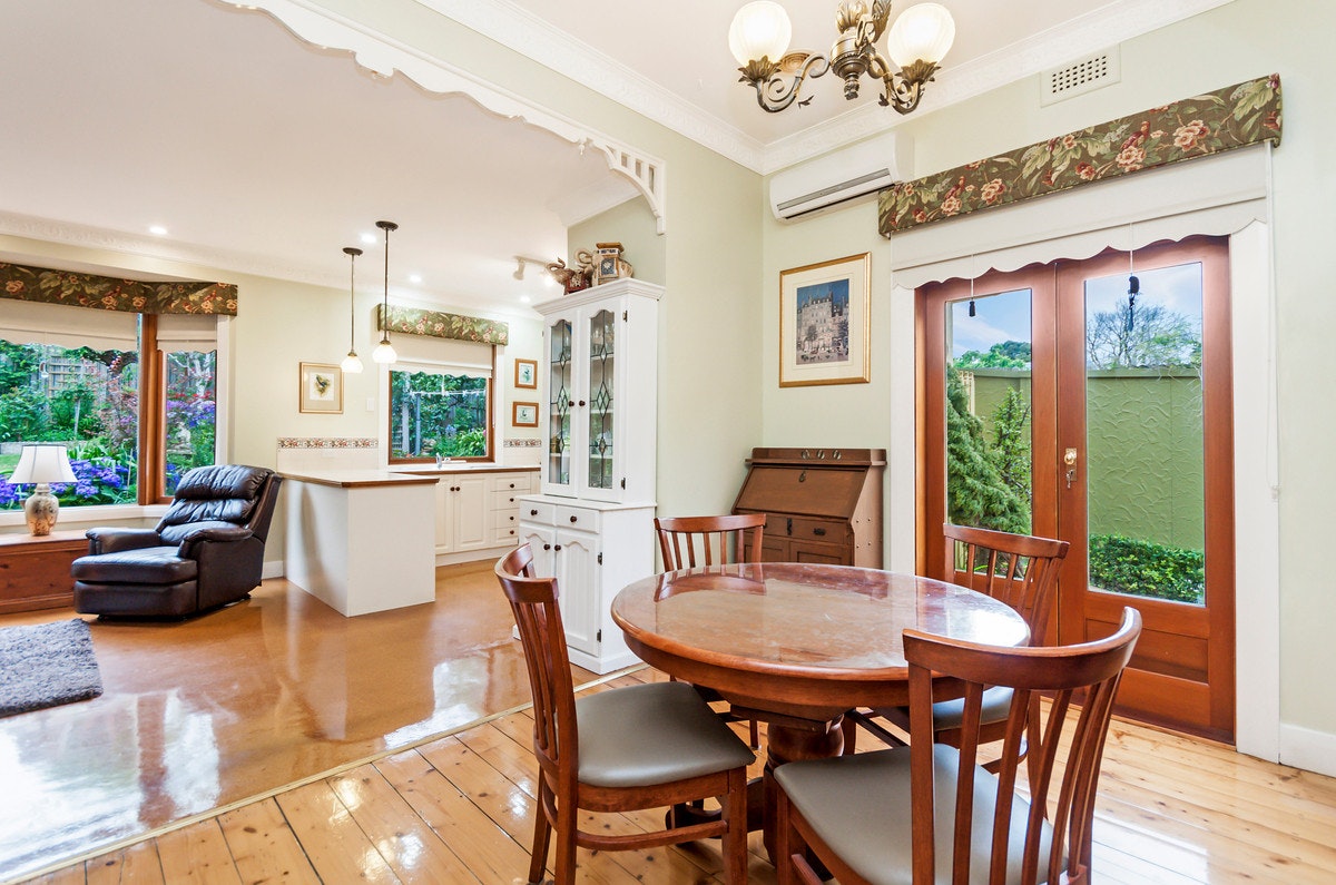 Image of dining room