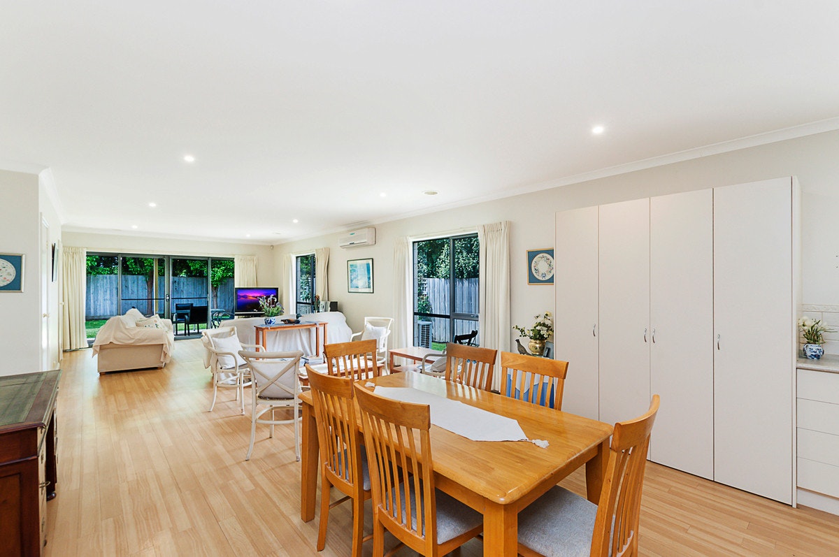 Image of dining room