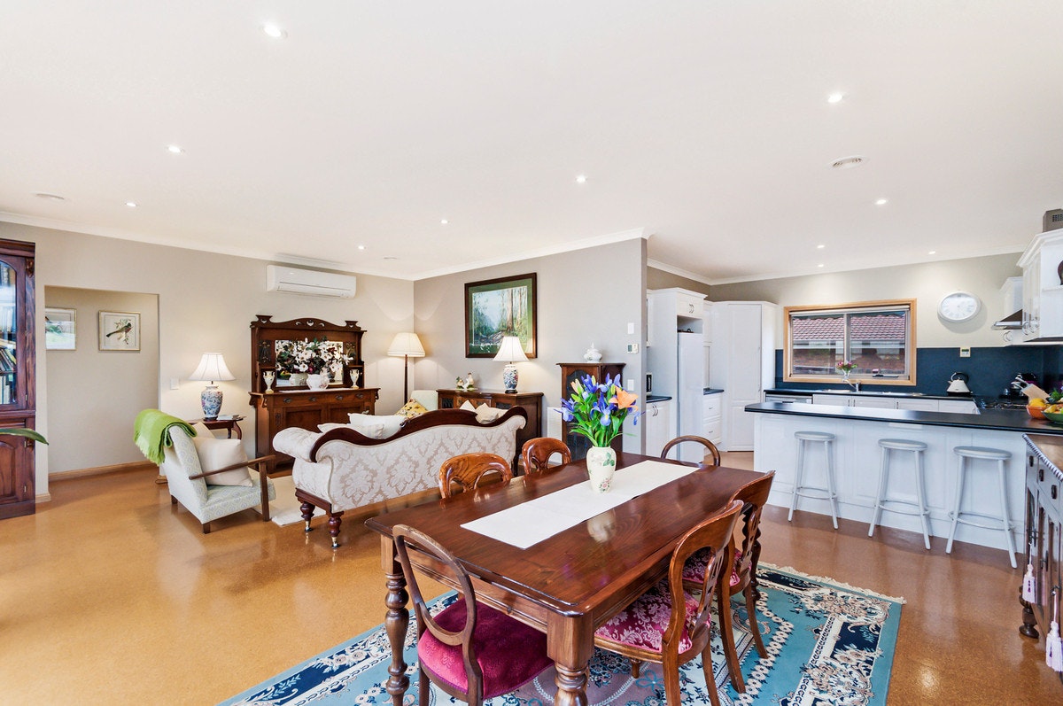 Image of dining room