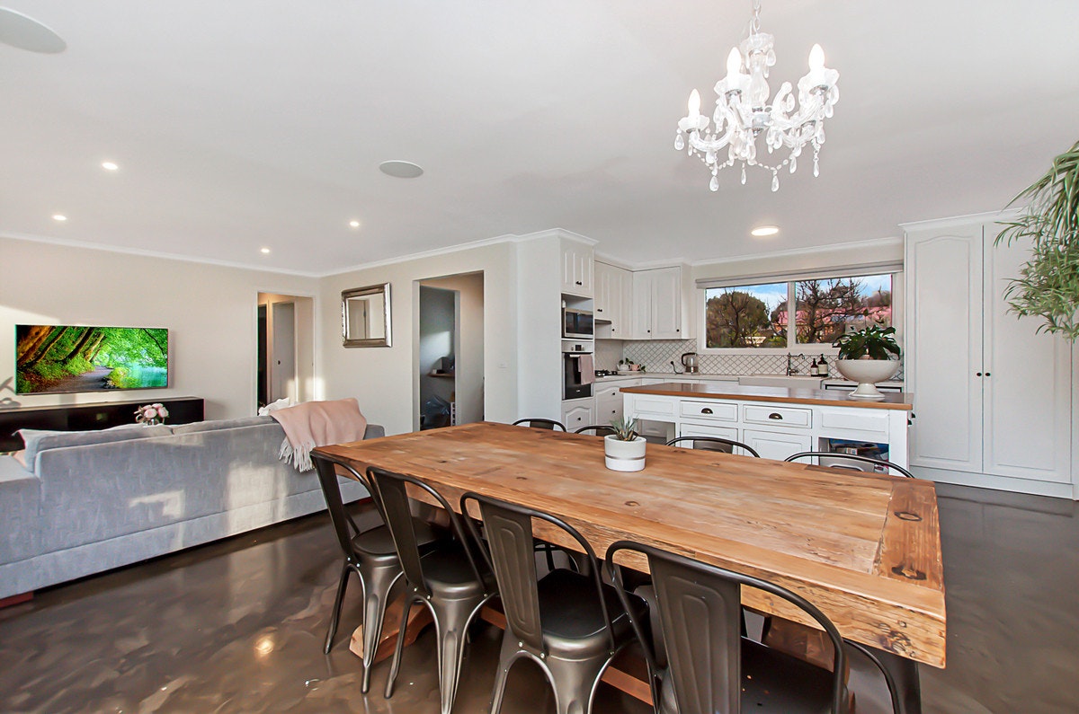 Image of dining room