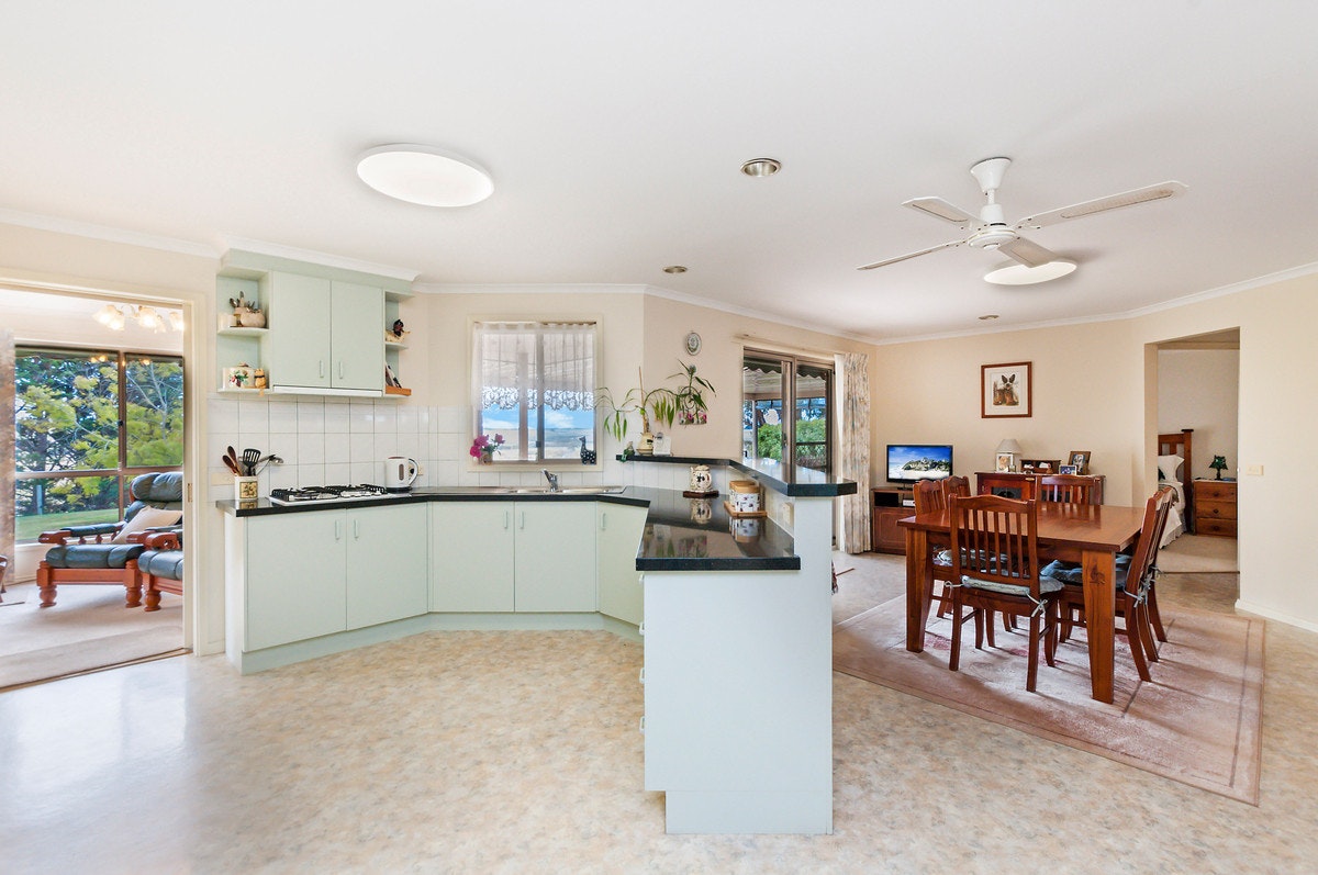 Image of dining room