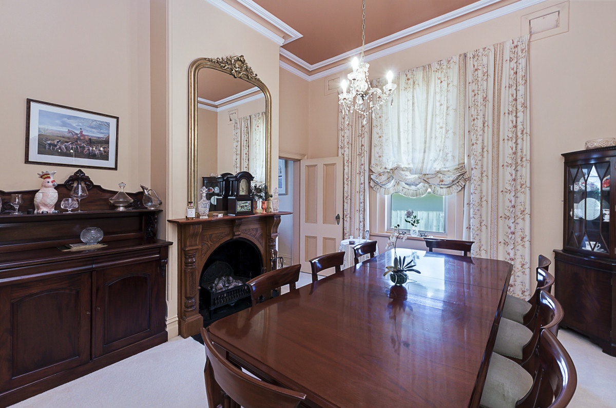 Image of dining room