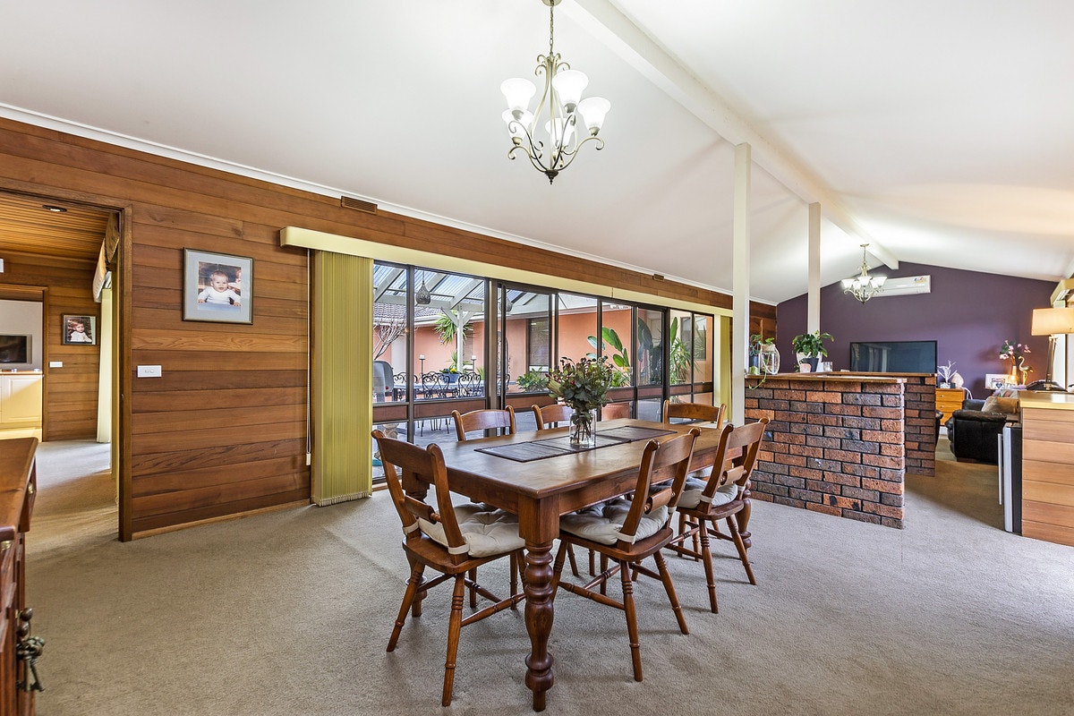 Image of dining room