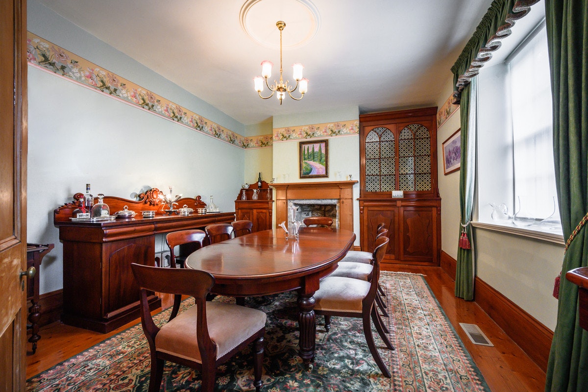 Image of dining room