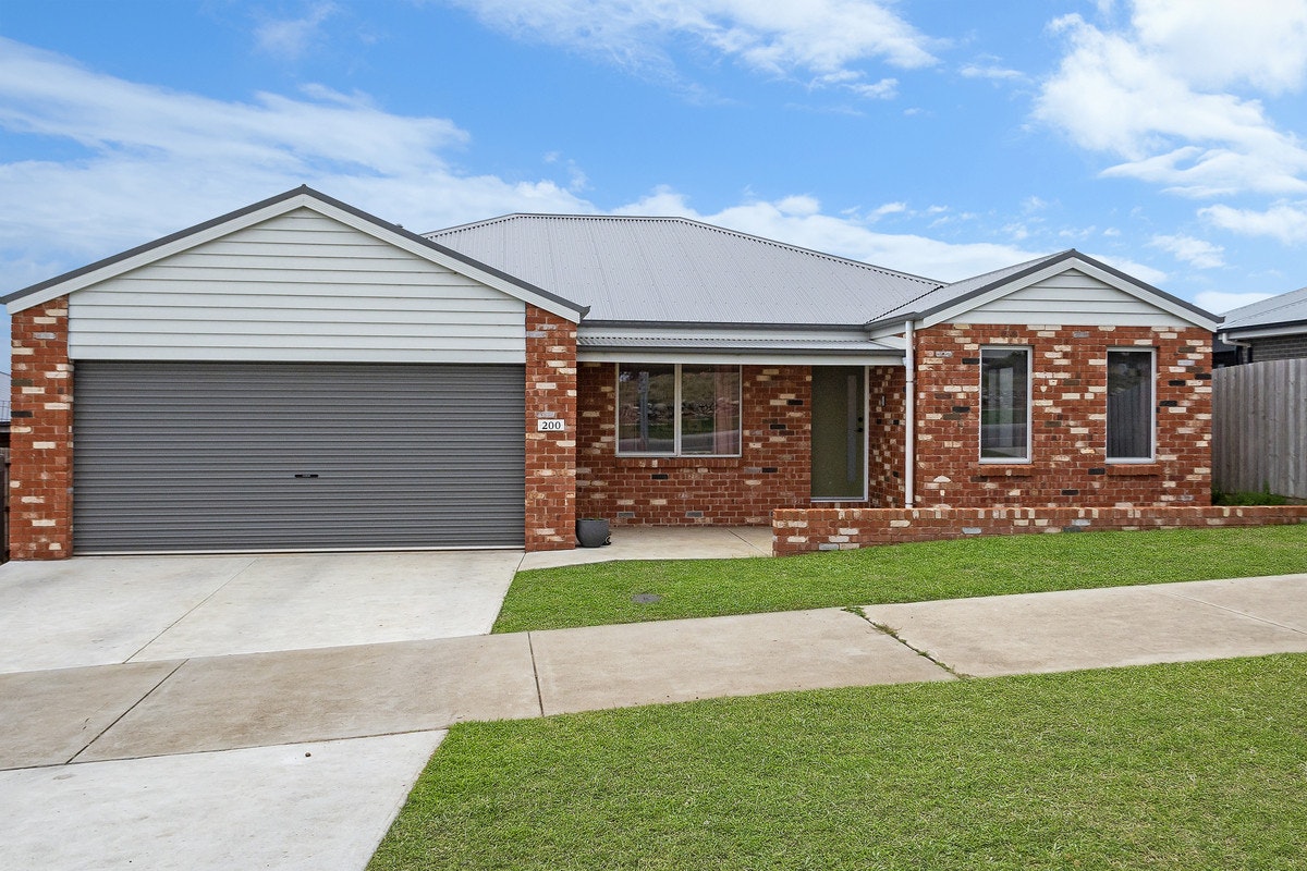 Image of garage