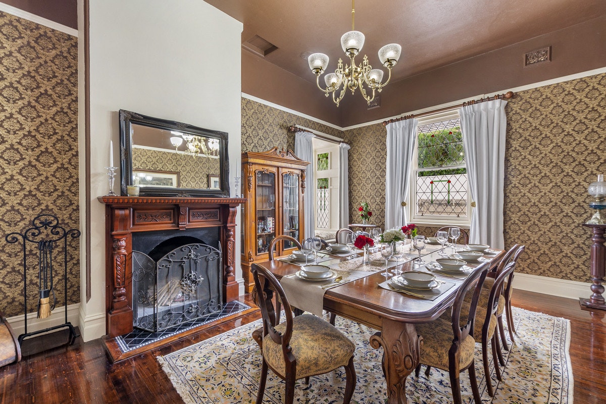 Image of dining room