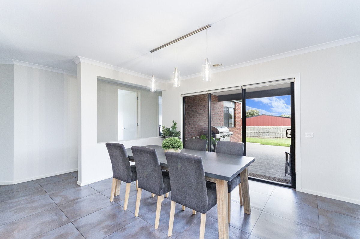 Image of dining room