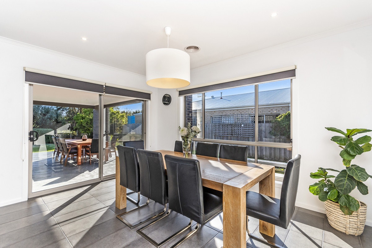 Image of dining room