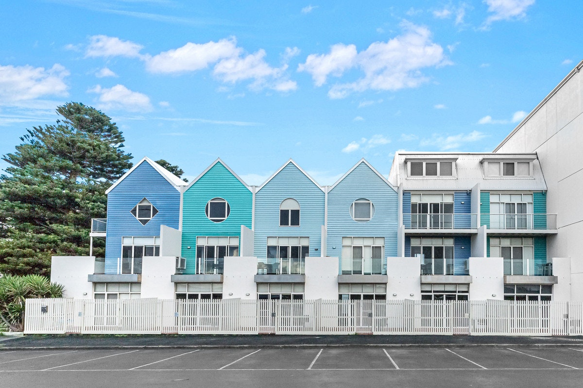 Image of neighborhood