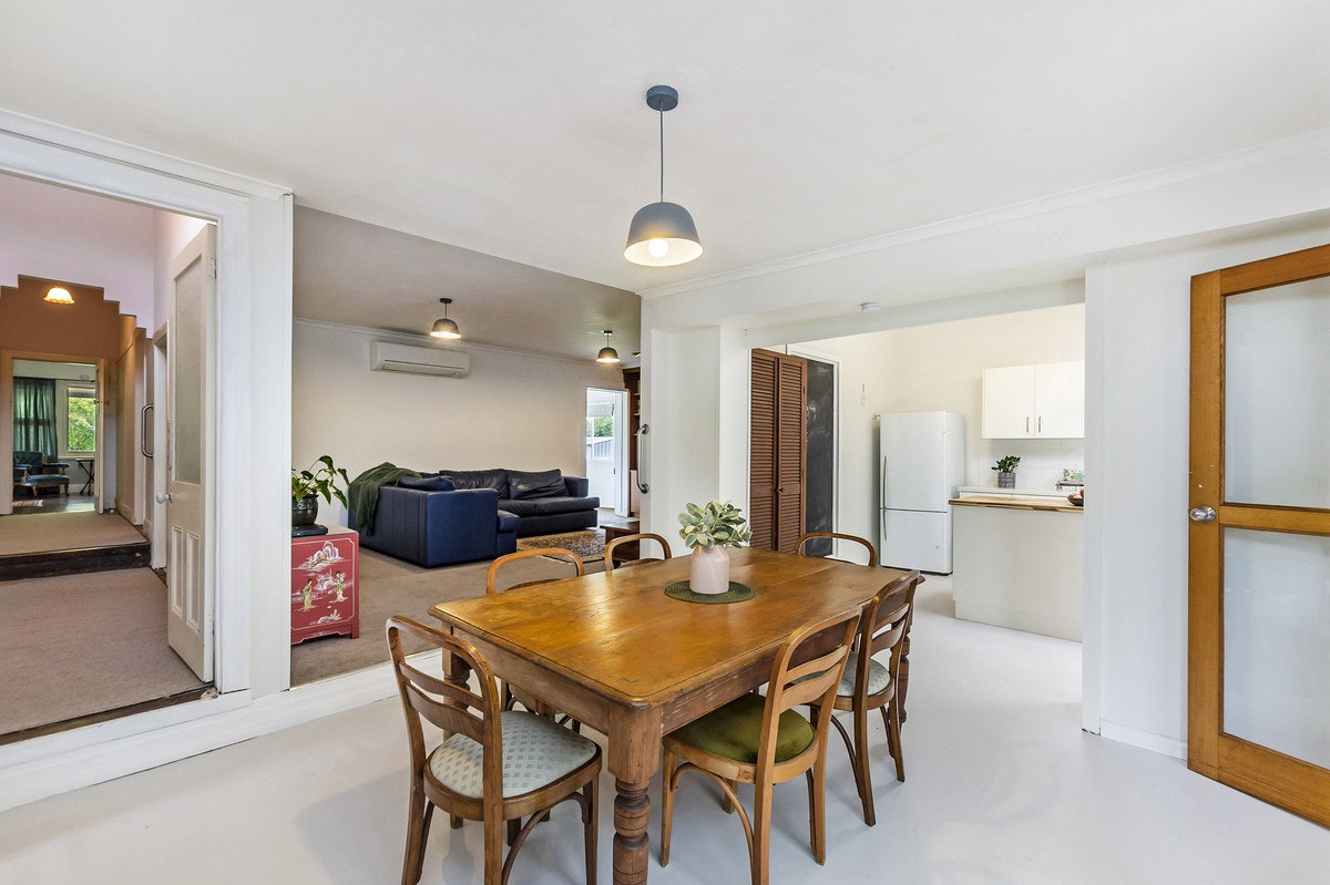 Image of dining room