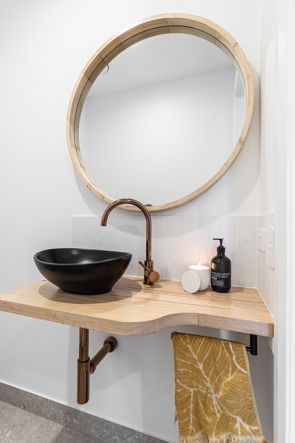 Image of basin