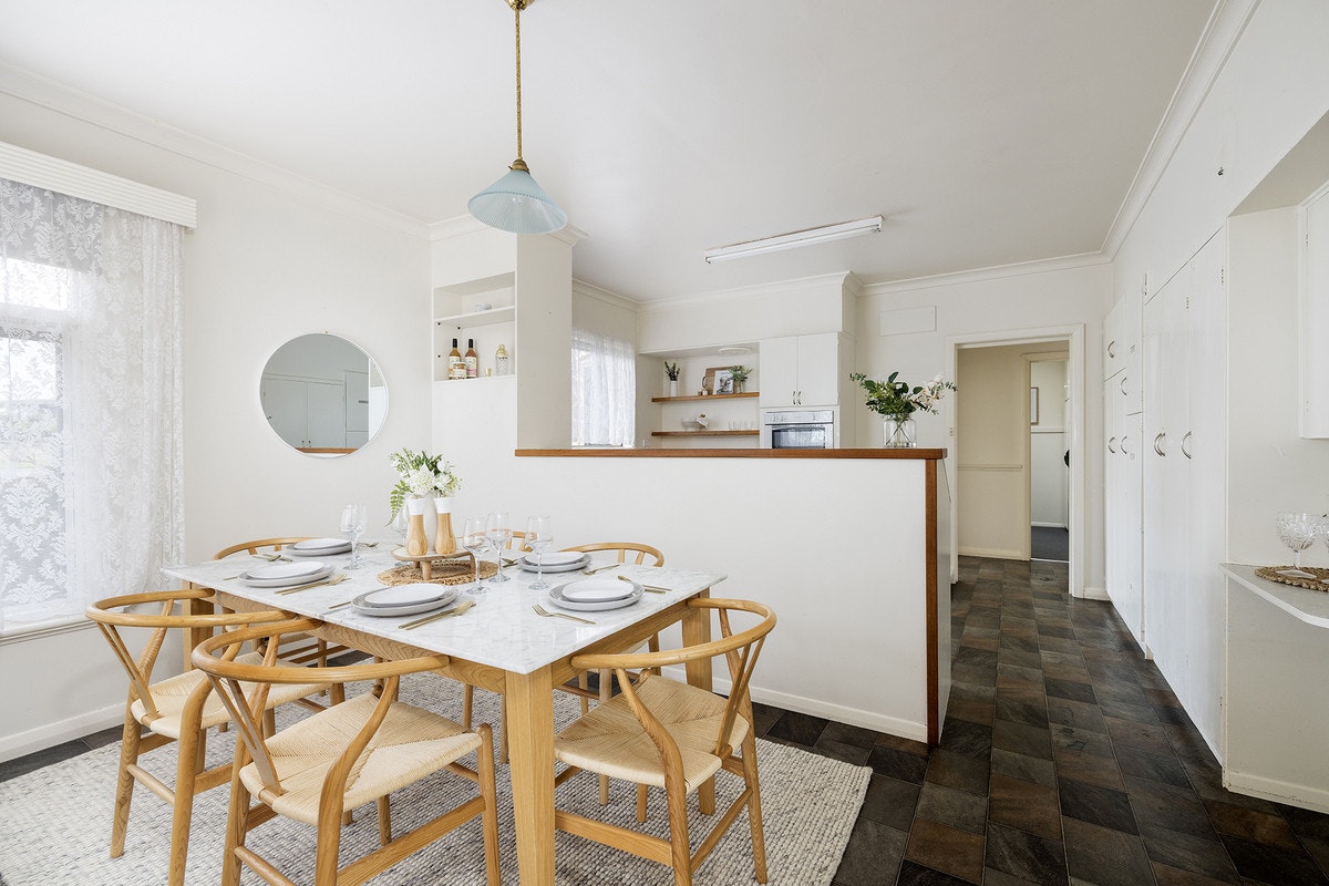 Image of dining room