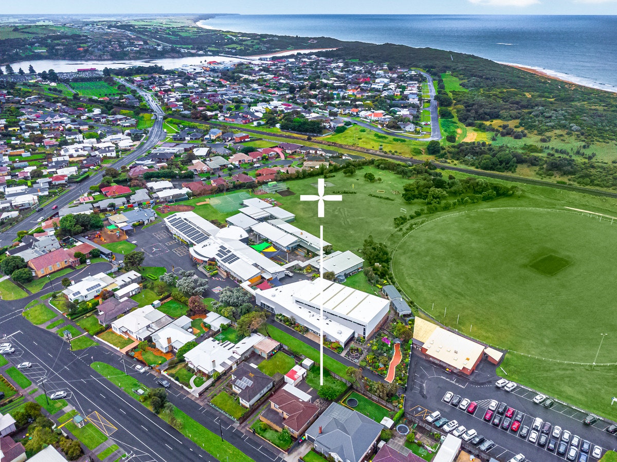 Image of neighborhood