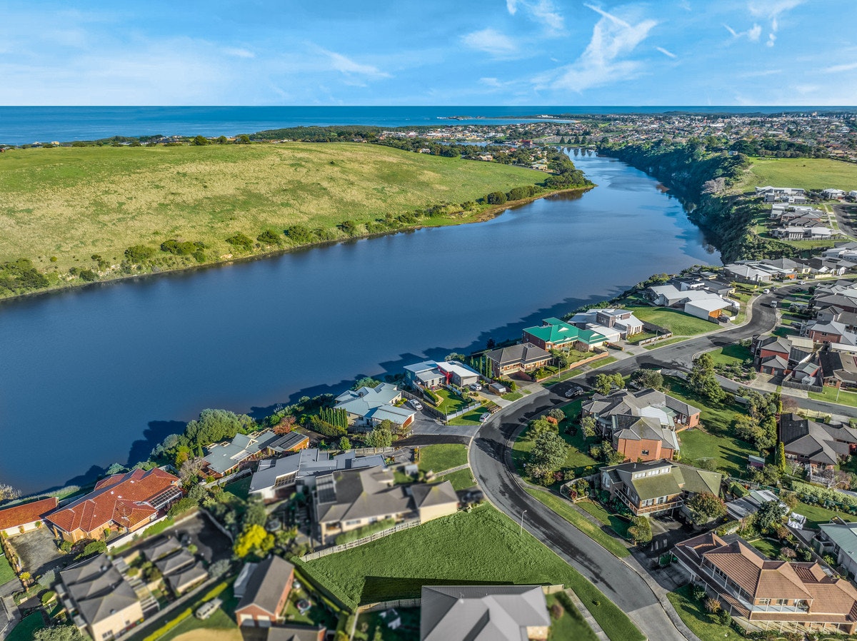 26 Dobson Way, Warrnambool VIC 3280 Harris & Wood