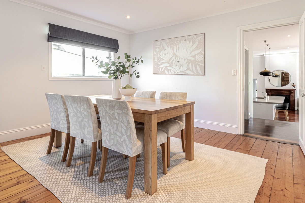 Image of dining room