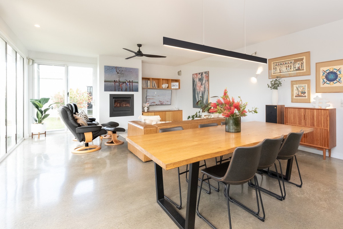 Image of dining room