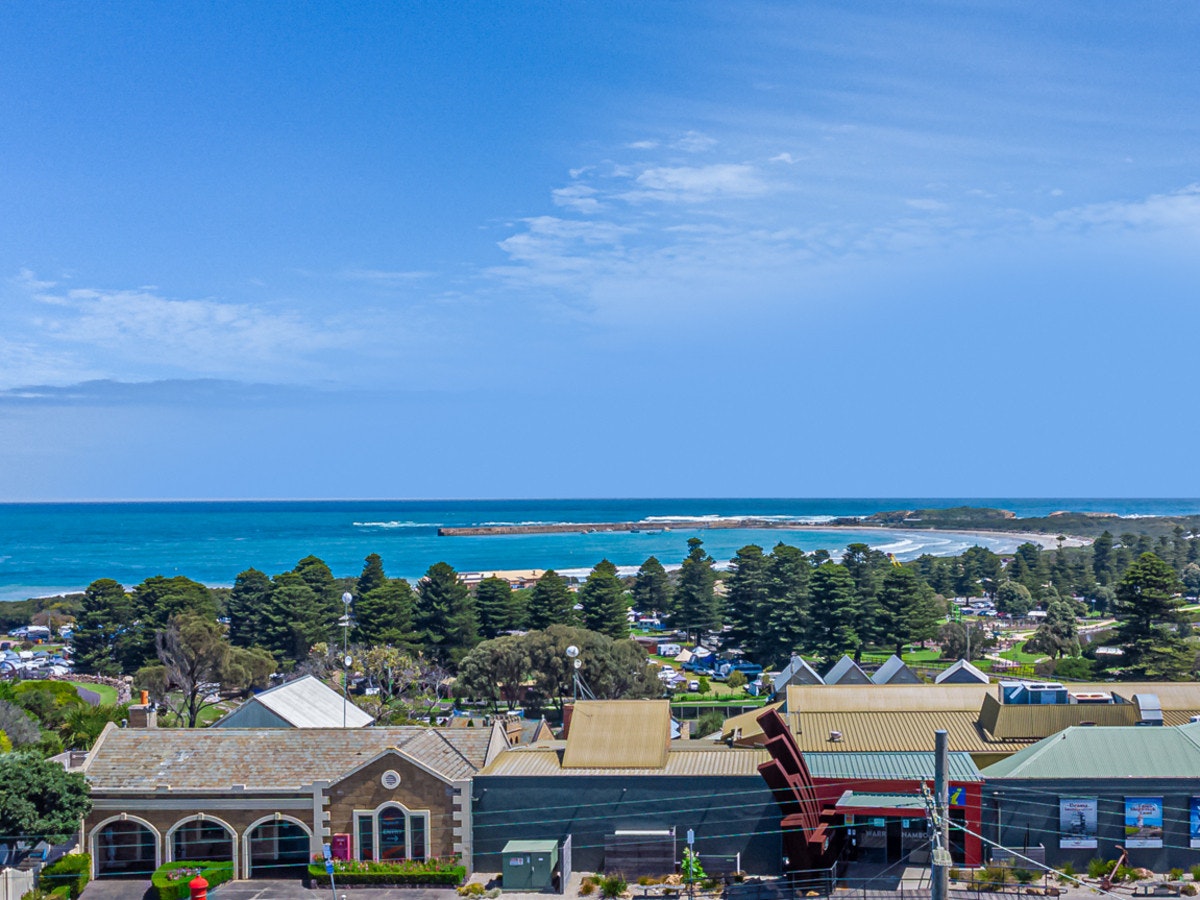 Image of neighborhood