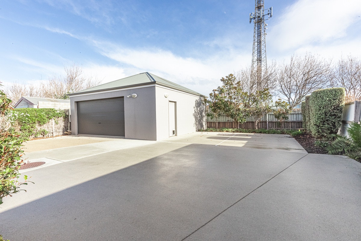 Image of garage
