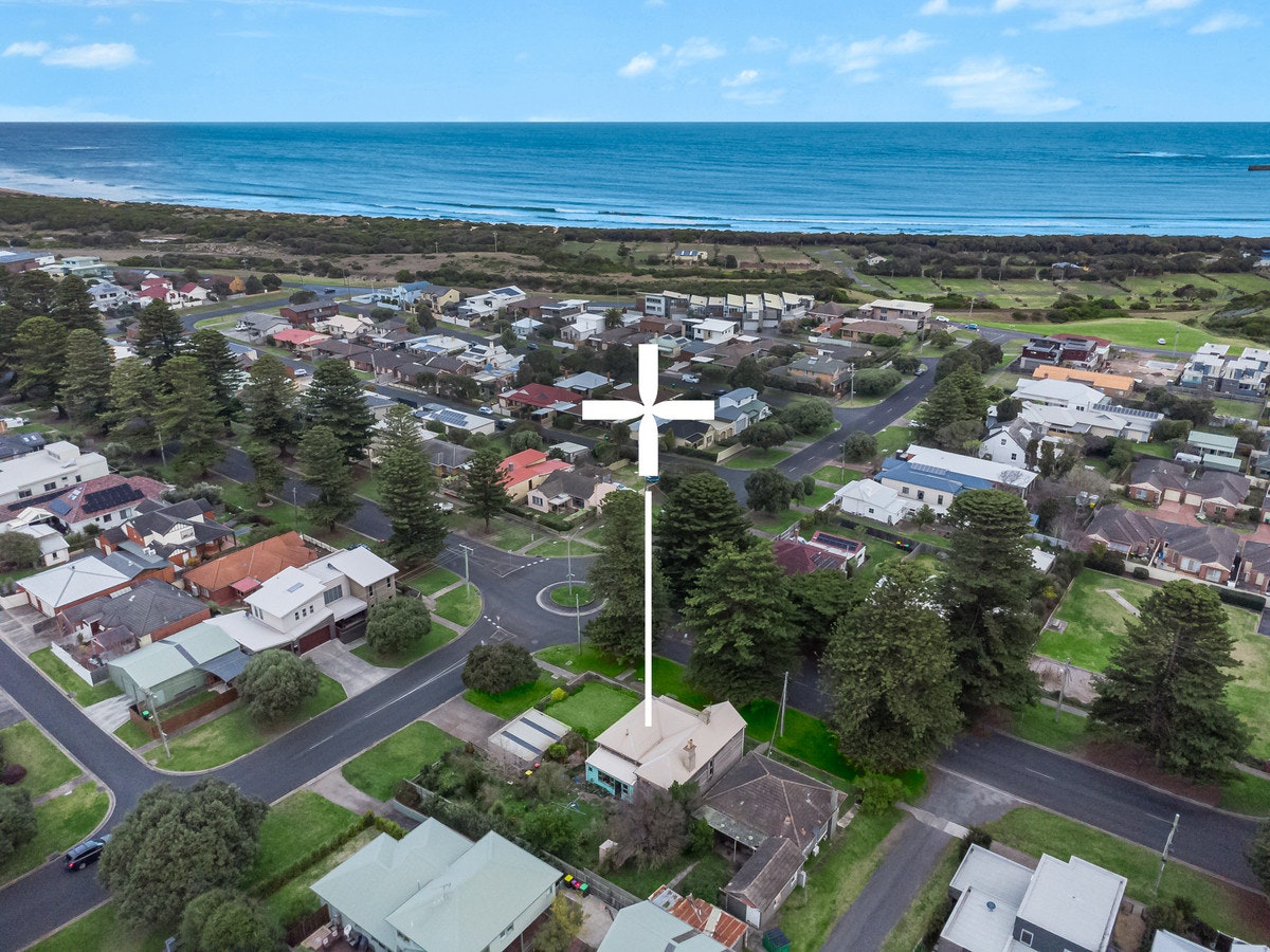 Image of neighborhood