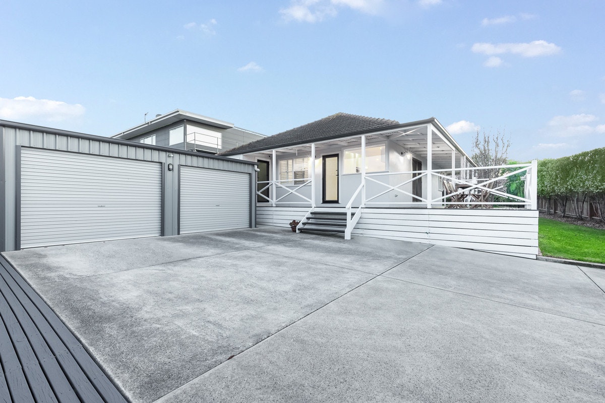Image of garage