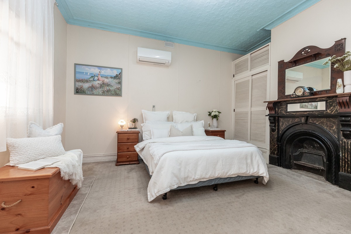 Image of corner