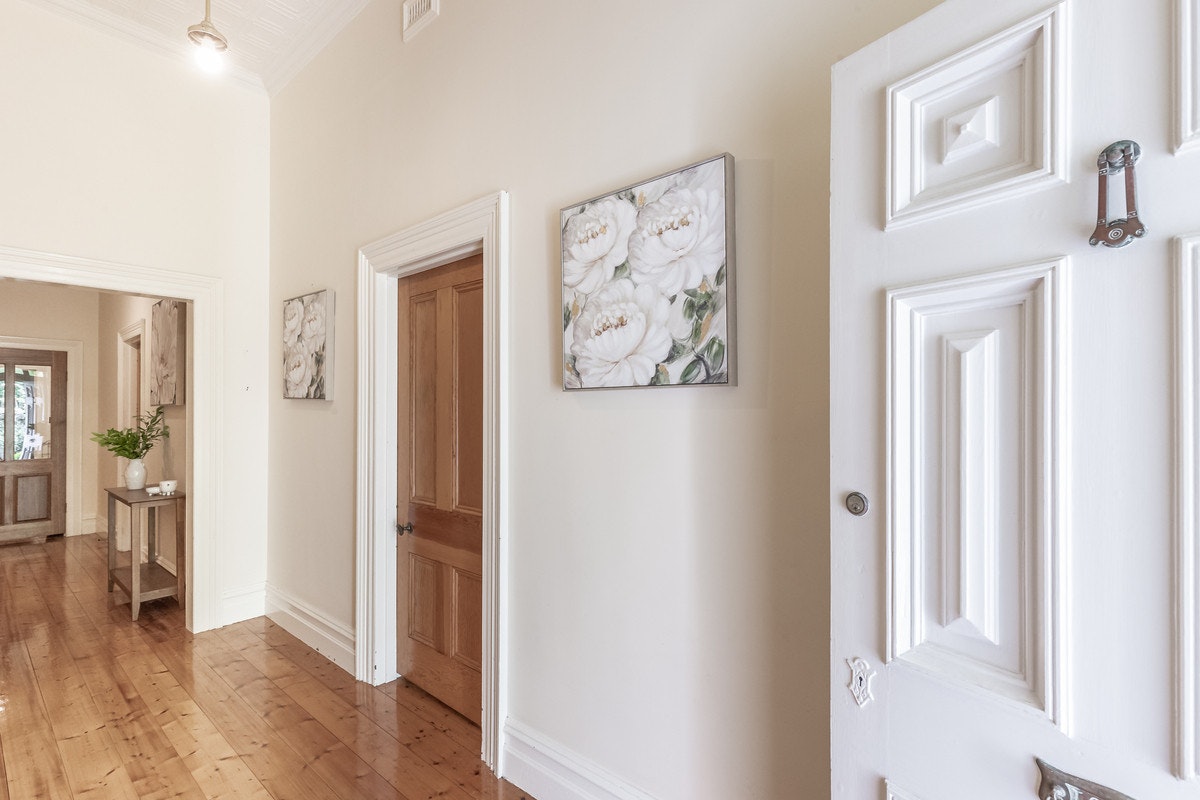 Image of corner