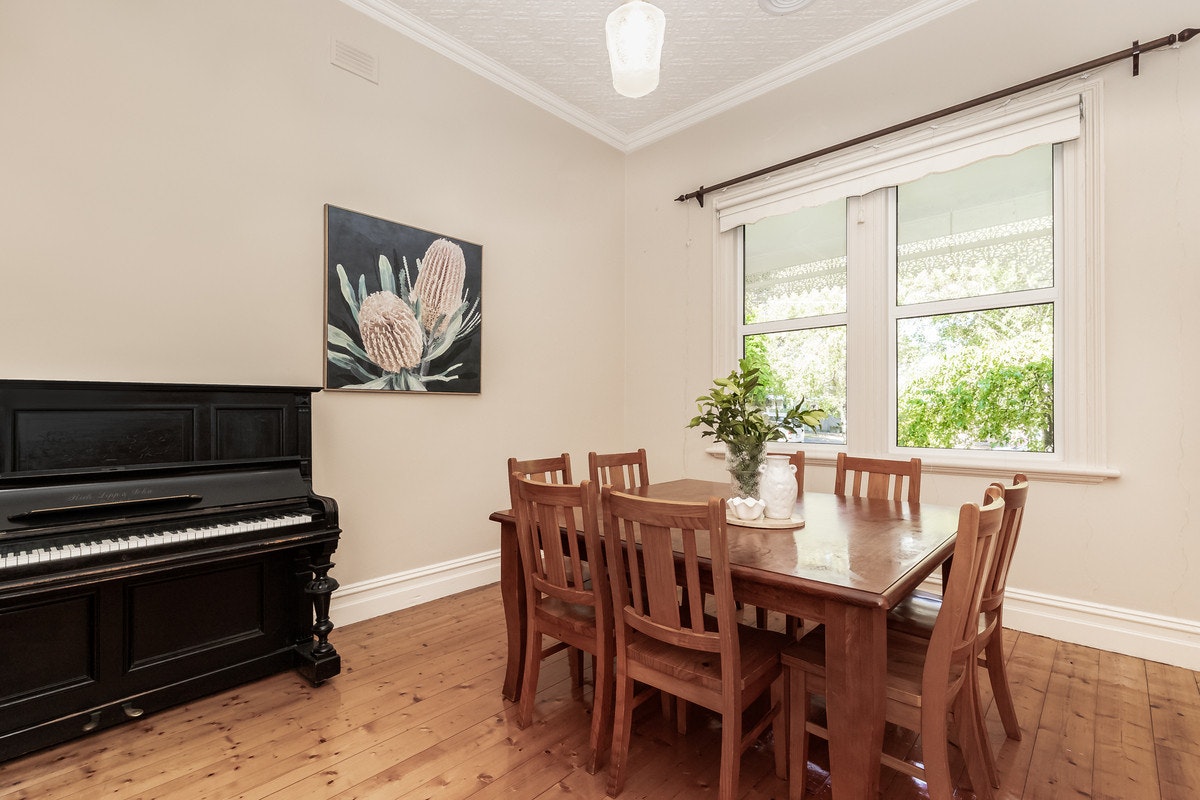 Image of dining room
