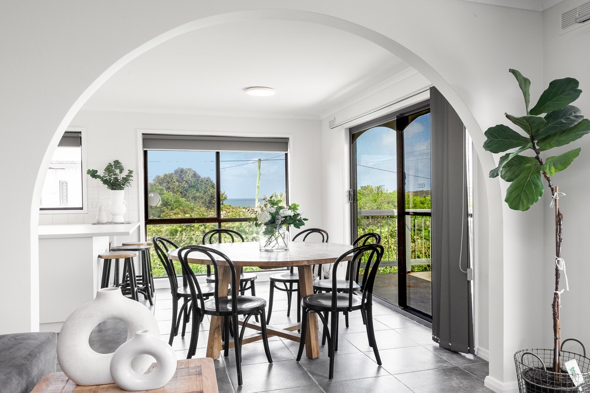 Image of dining room