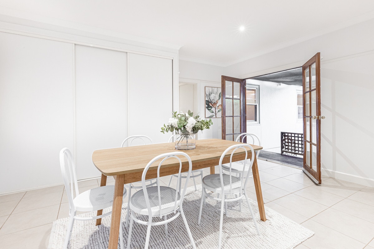 Image of dining room