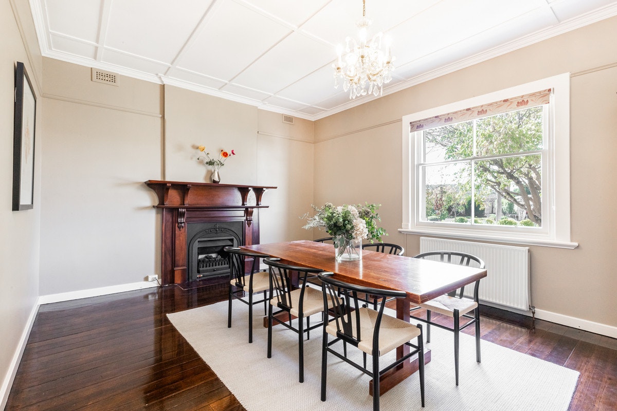 Image of dining room