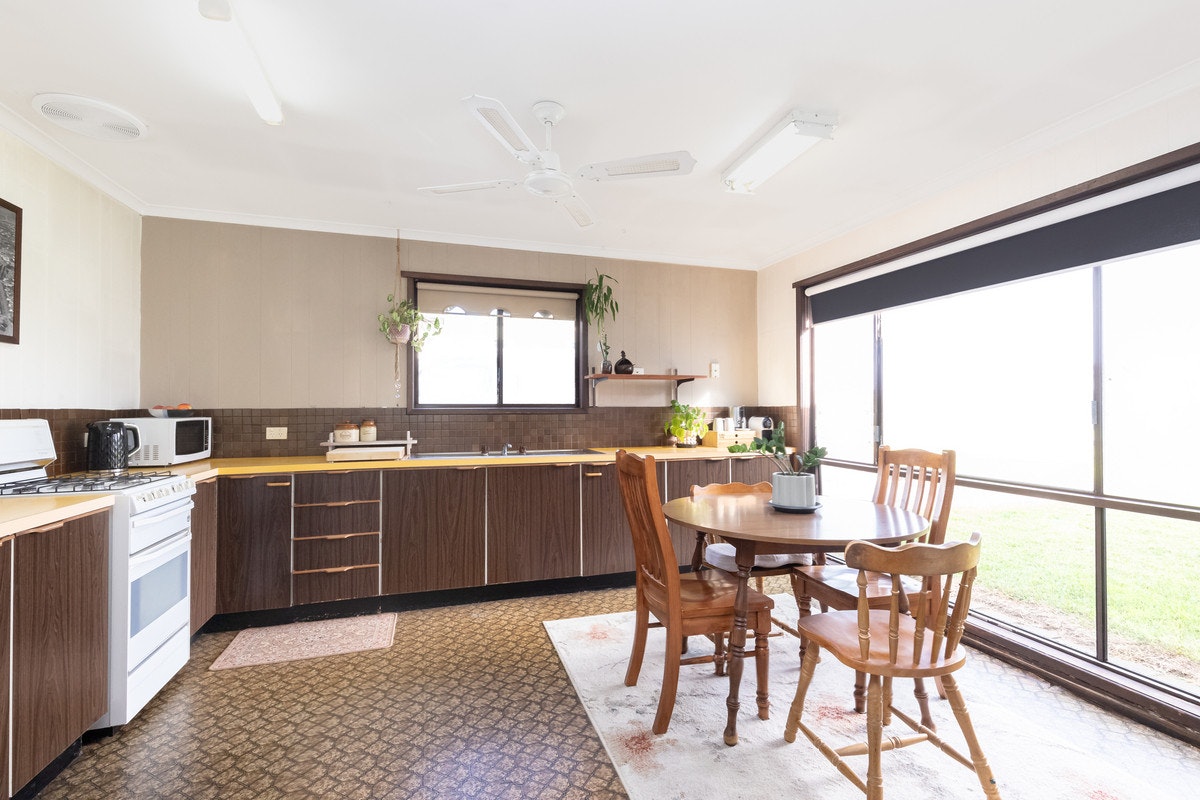 Image of dining room