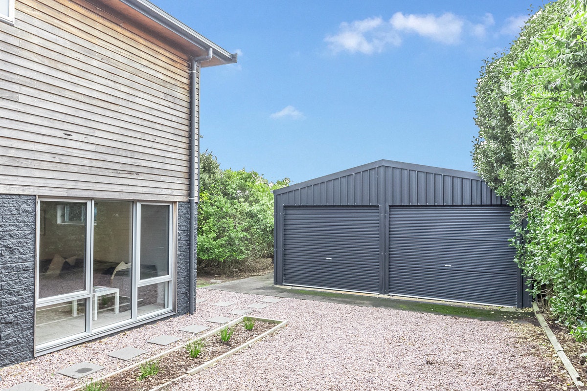 Image of garage