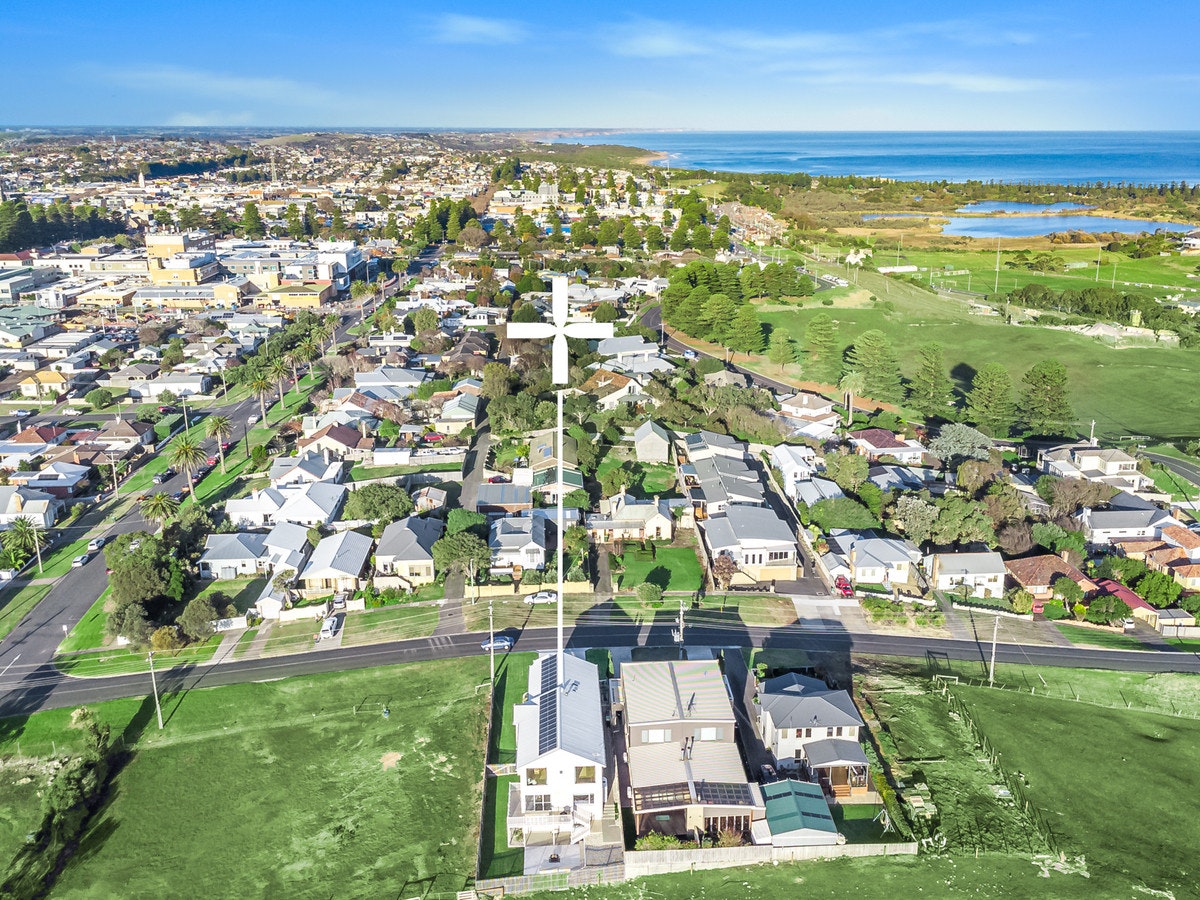 Image of neighborhood