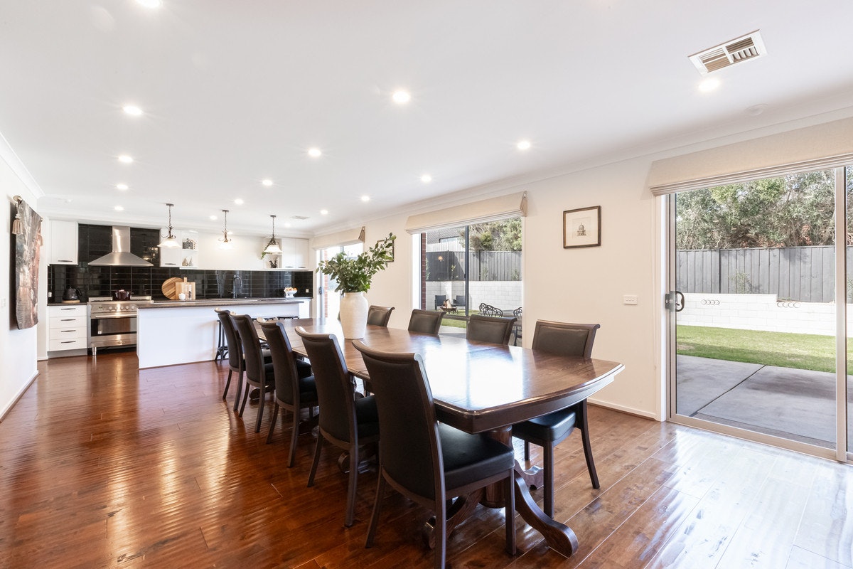Image of dining room