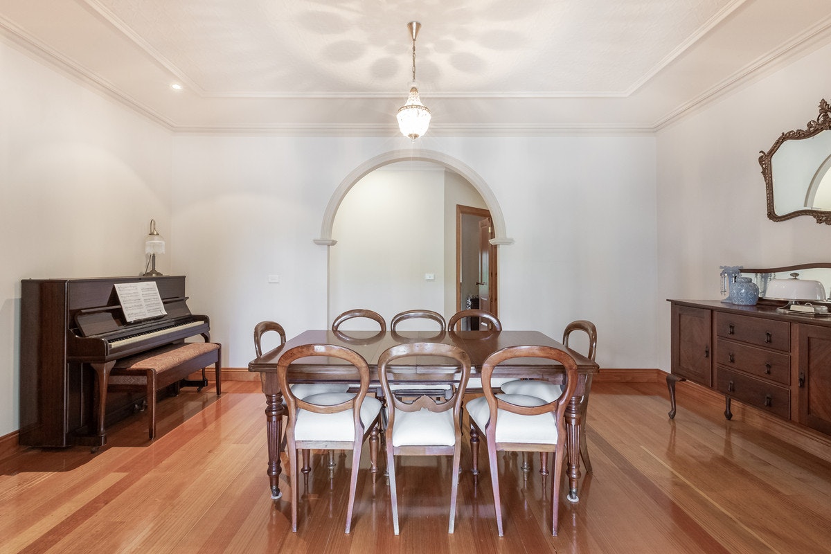 Image of dining room