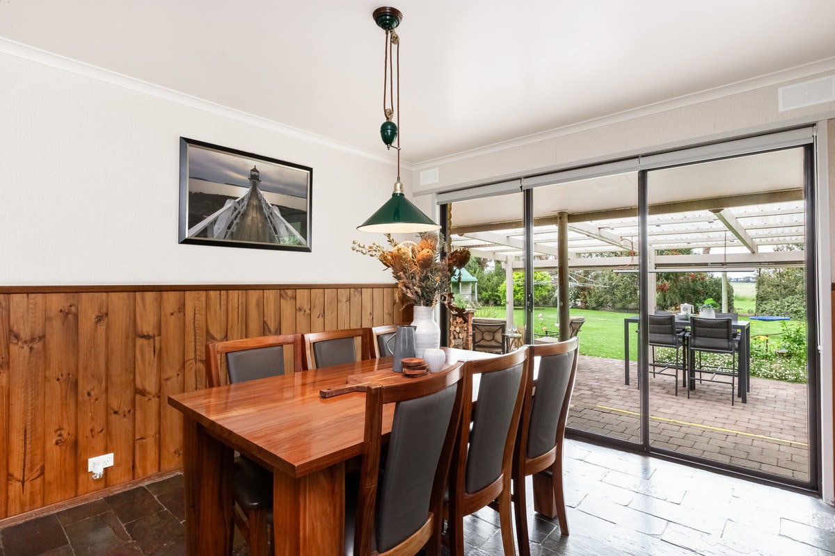 Image of dining room